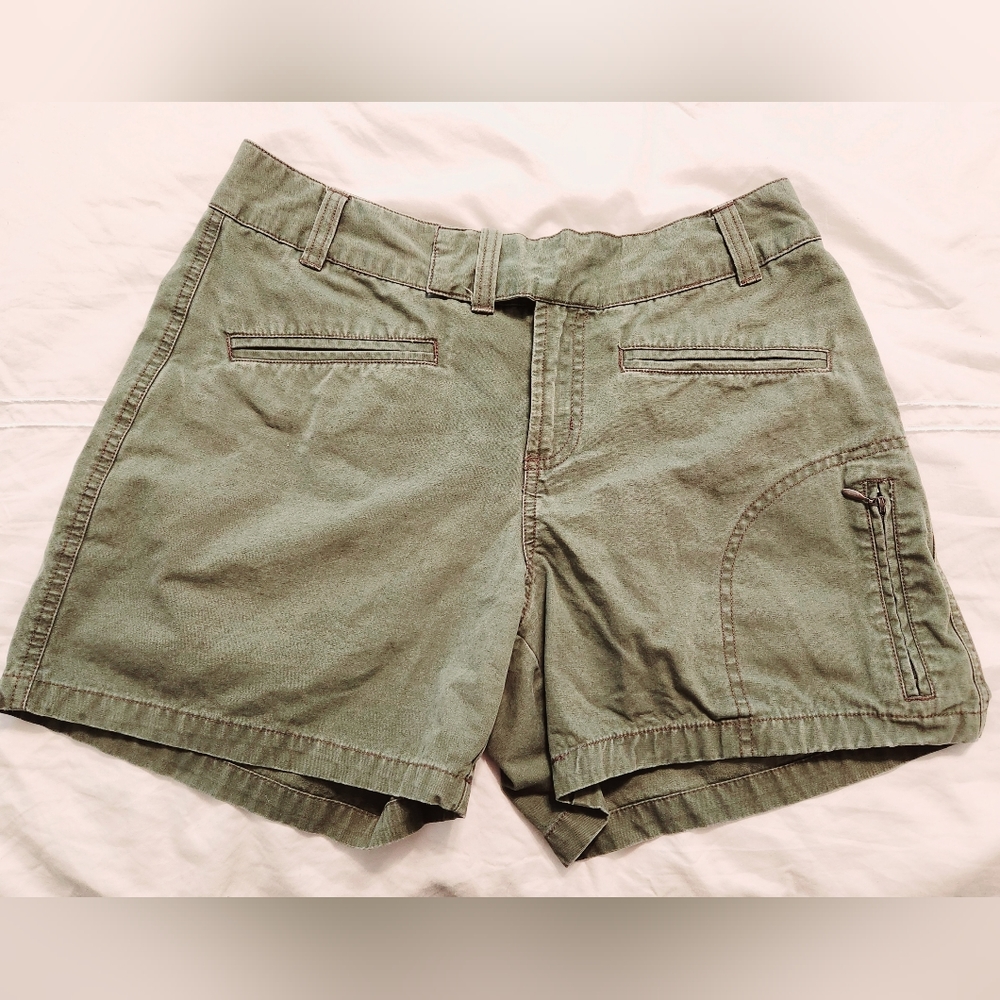 Columbia Sportswear Company Shorts Size 10